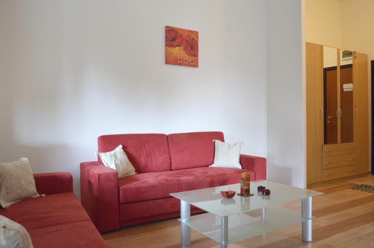 Persey Flora Apartments 보로베츠 객실 사진