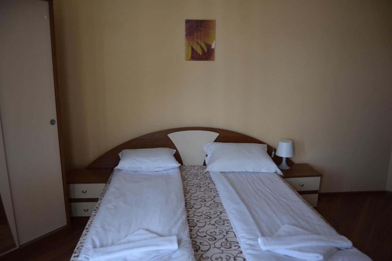 Persey Flora Apartments 보로베츠 외부 사진