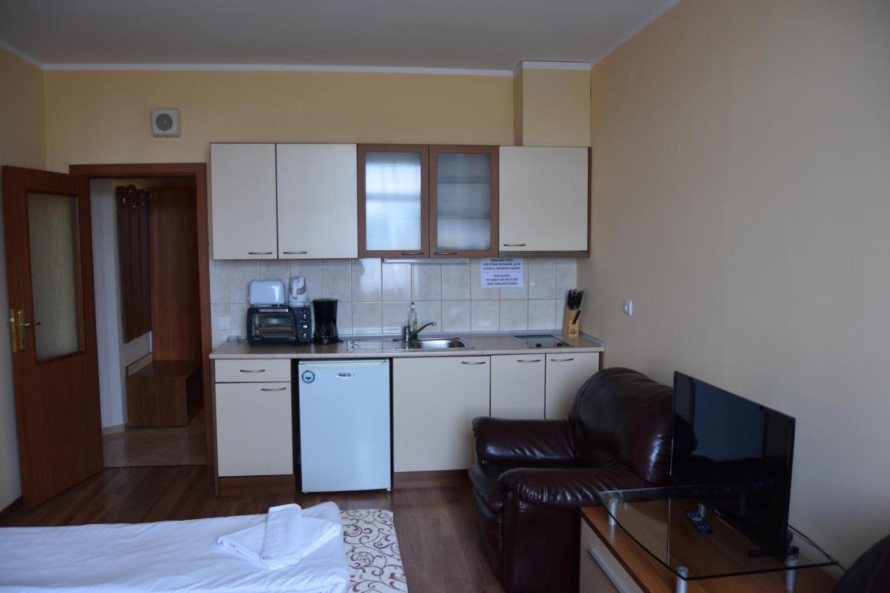 Persey Flora Apartments 보로베츠 외부 사진