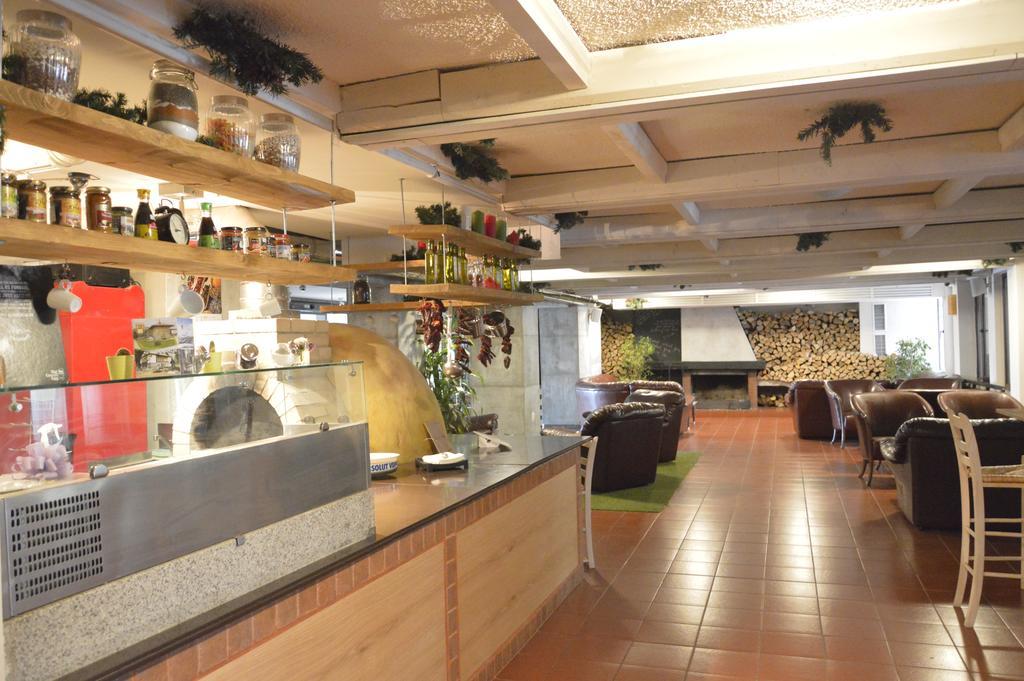 Persey Flora Apartments 보로베츠 외부 사진