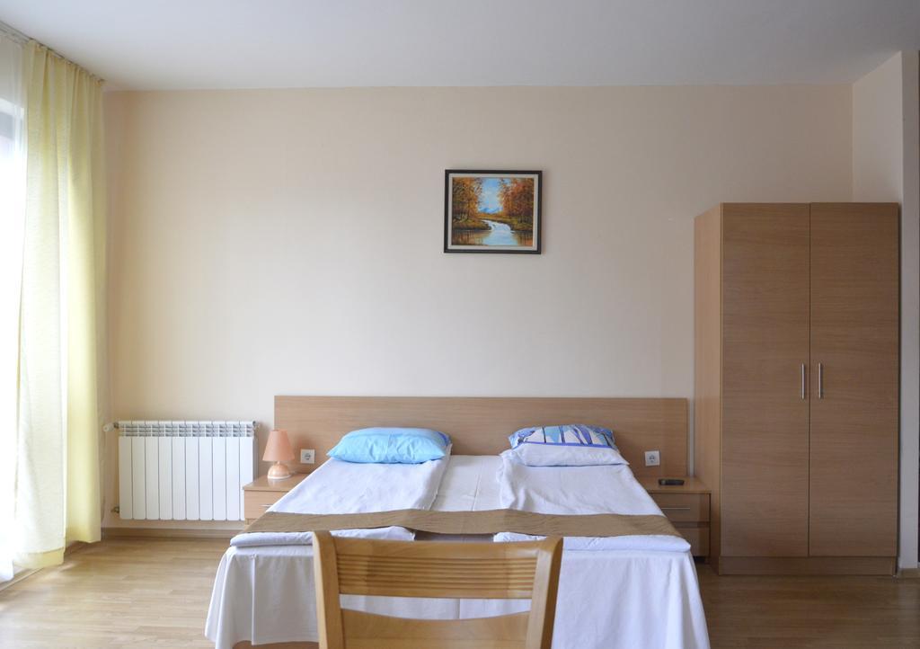Persey Flora Apartments 보로베츠 외부 사진