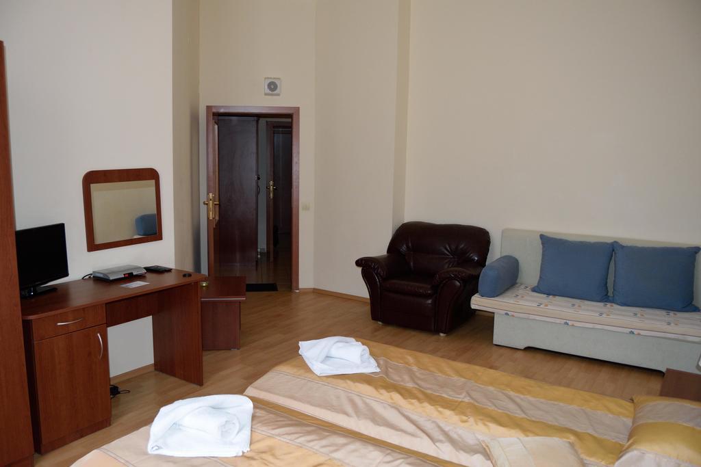 Persey Flora Apartments 보로베츠 객실 사진