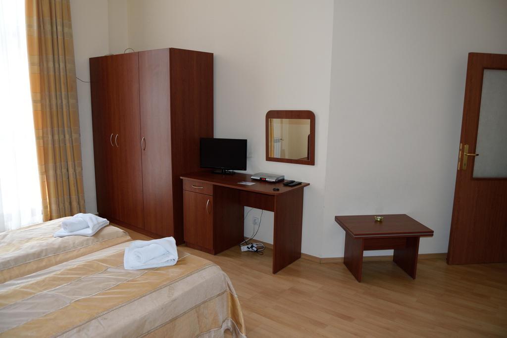 Persey Flora Apartments 보로베츠 객실 사진
